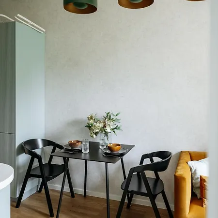 Apartment Days - - Easy Access