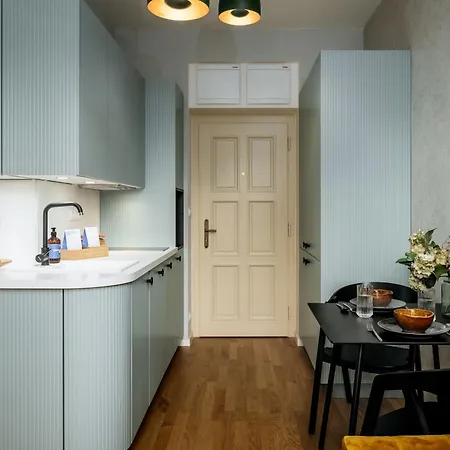 Apartment Days - - Easy Access *